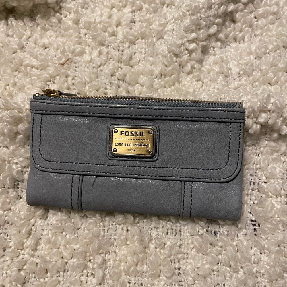 Fossil Tote With Strap And Matching Wallet - image 6